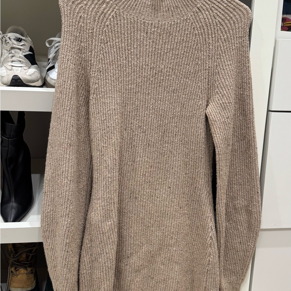 Abercrombie & Fitch Beige Knit sweater dress